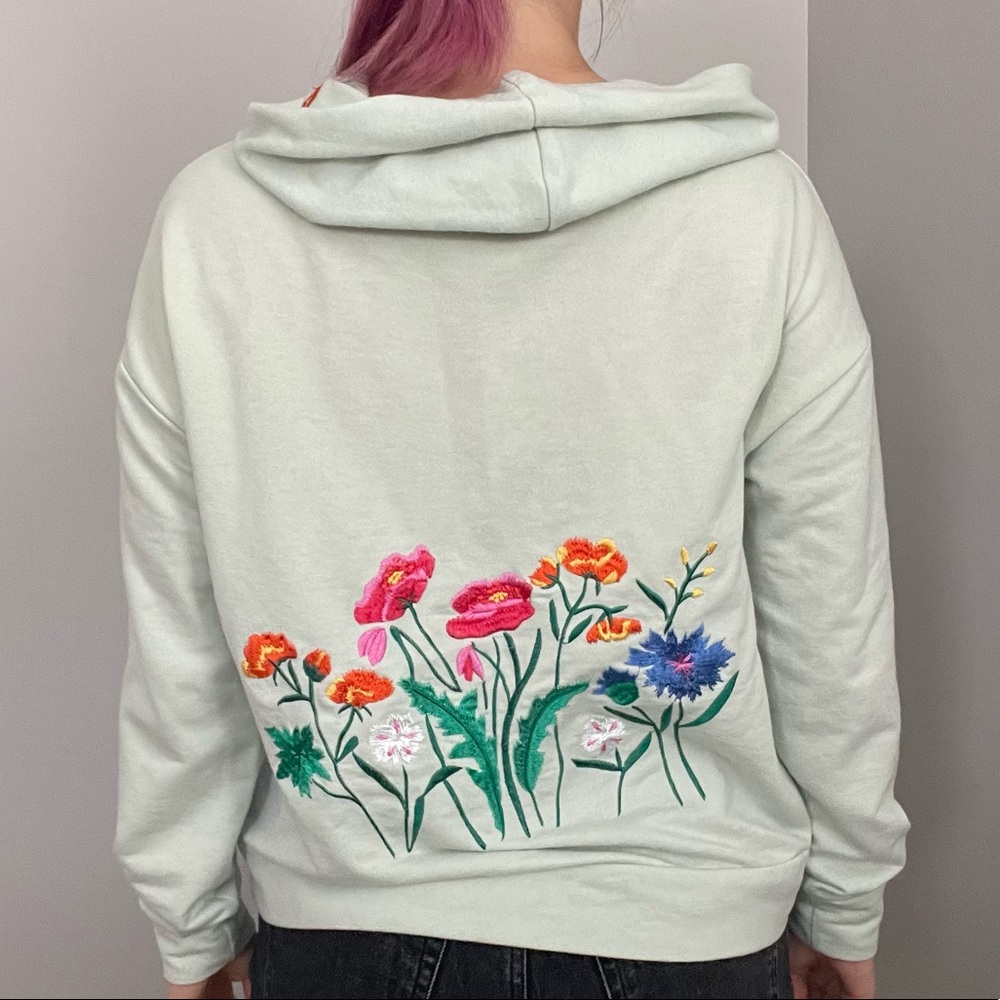 Crave Fame by Almost Famous Embroidered Floral Mint Green Hoodie